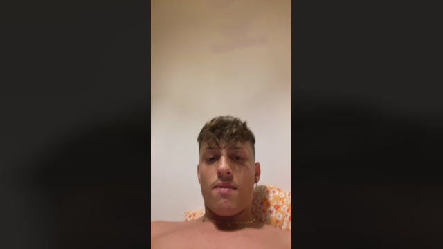 Angeluzzo01  06-06-2022